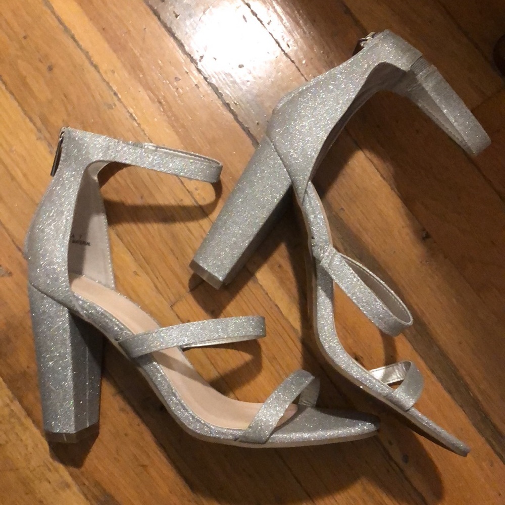 David’s Bridal Callista Silver Heels